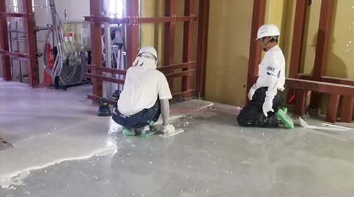 樹脂テラゾーの塗り付け